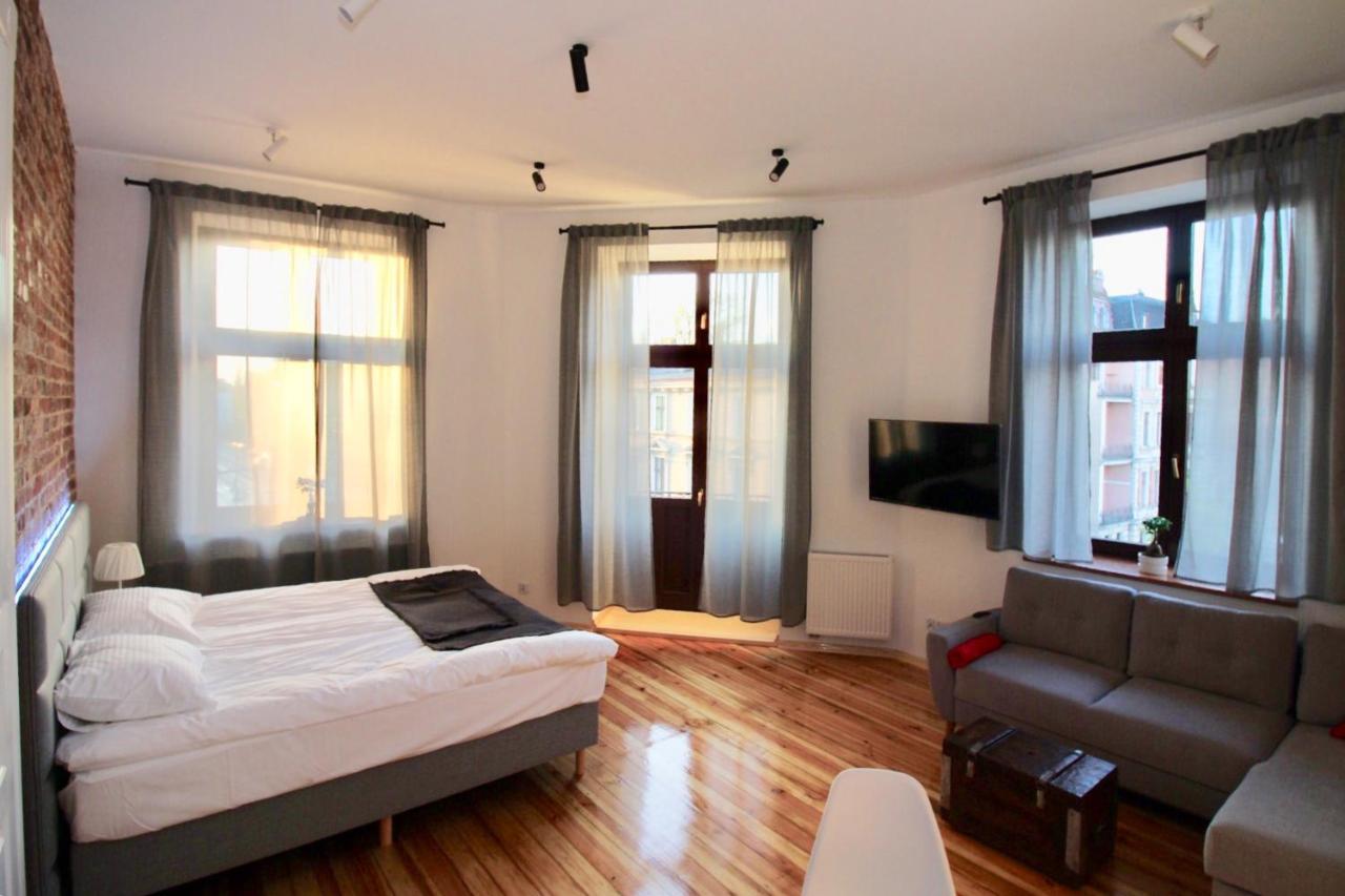 511 Katarzyny Apartment